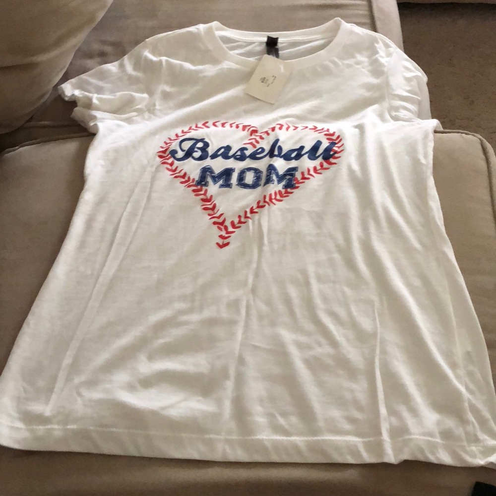 BASEBALL MOM WHITE T